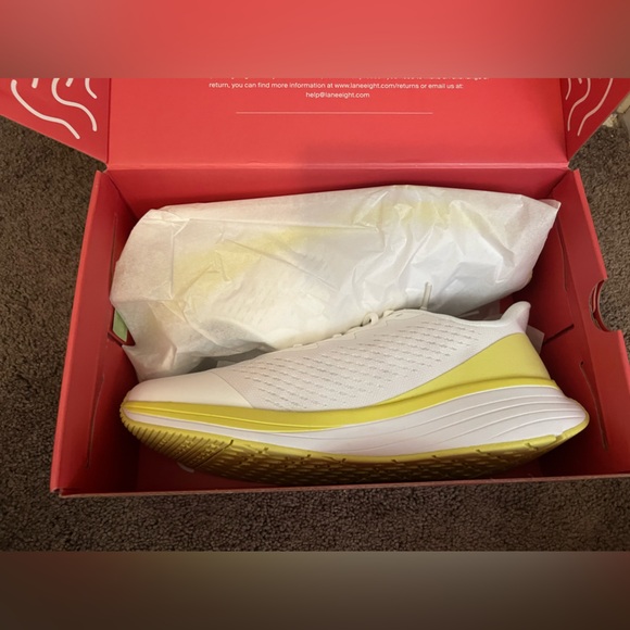 Lane Eight Men’s Relay Trainers in Key Lime, Sz 10 NIB - Picture 6 of 8